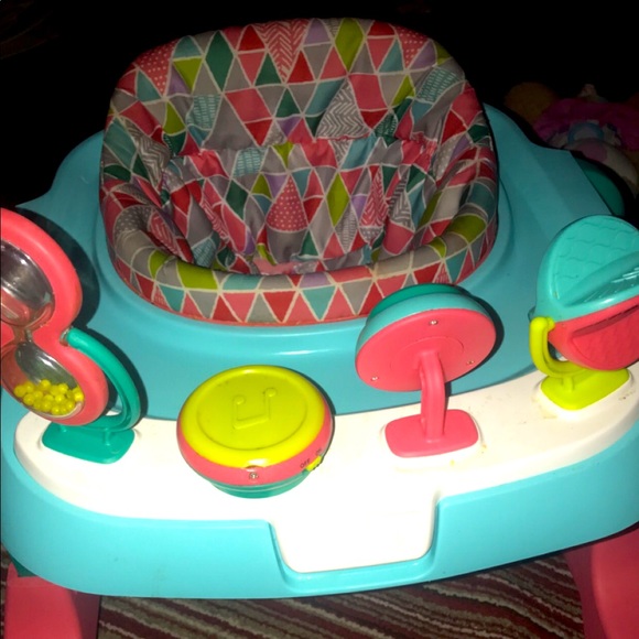 Babygirl Walker - Picture 1 of 1